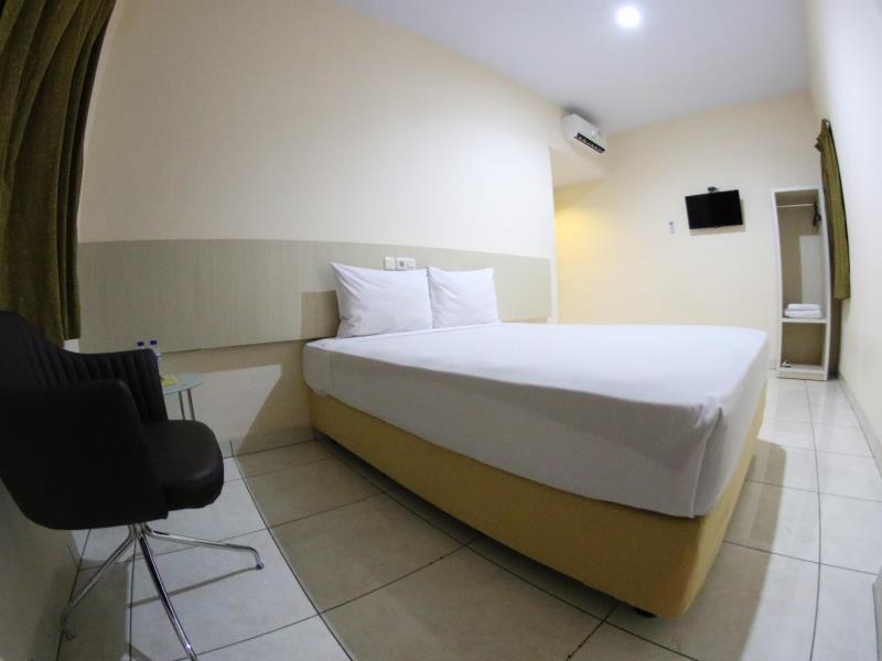 Daya Hotel มากาซาร์ ภายนอก รูปภาพ